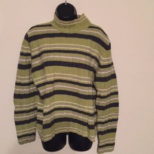 Gap 100% Lambswool Sweater.